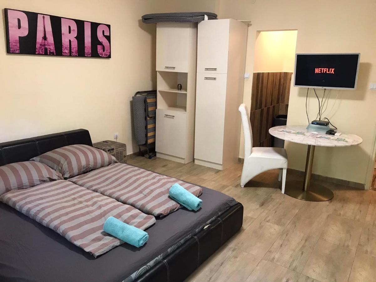 Roland Apartmant Zuglo ブダペスト エクステリア 写真